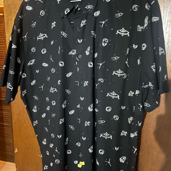 Mens button down - Picture 2 of 3